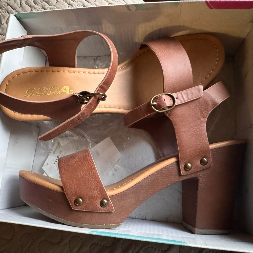 Soda Tan Block Heel Sandal wedge platform Chivas
